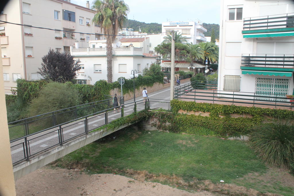 Apartaments Can Claudi Τόσα ντε Μαρ Εξωτερικό φωτογραφία