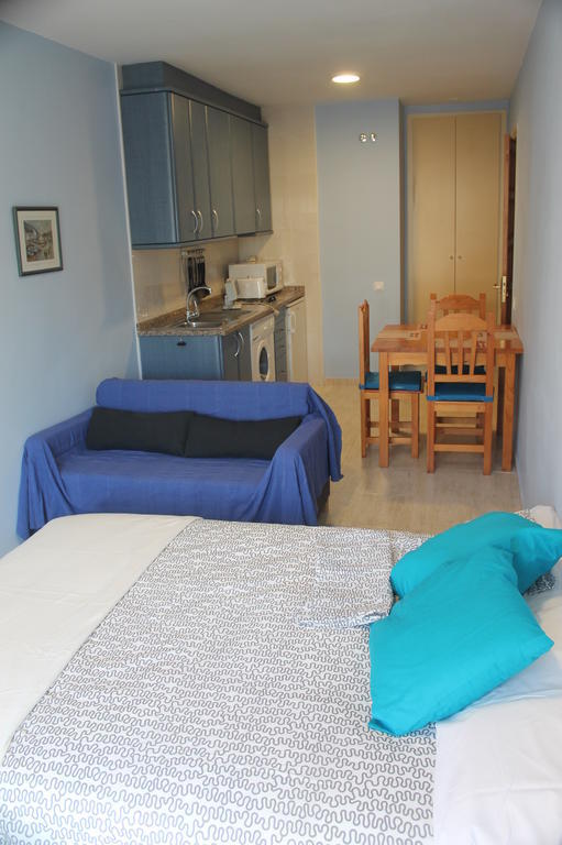 Apartaments Can Claudi Τόσα ντε Μαρ Δωμάτιο φωτογραφία